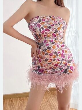 NWT La Ros colorful sequin faux feather hem dress